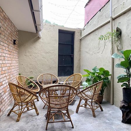Hornbill'S Nest Kuching Hostel Εξωτερικό φωτογραφία