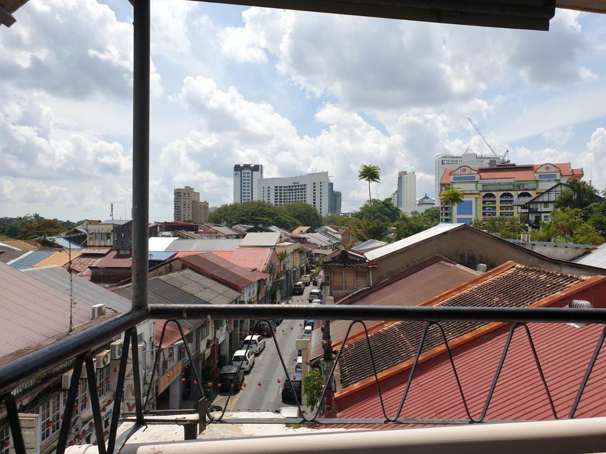 Hornbill'S Nest Kuching Hostel Εξωτερικό φωτογραφία