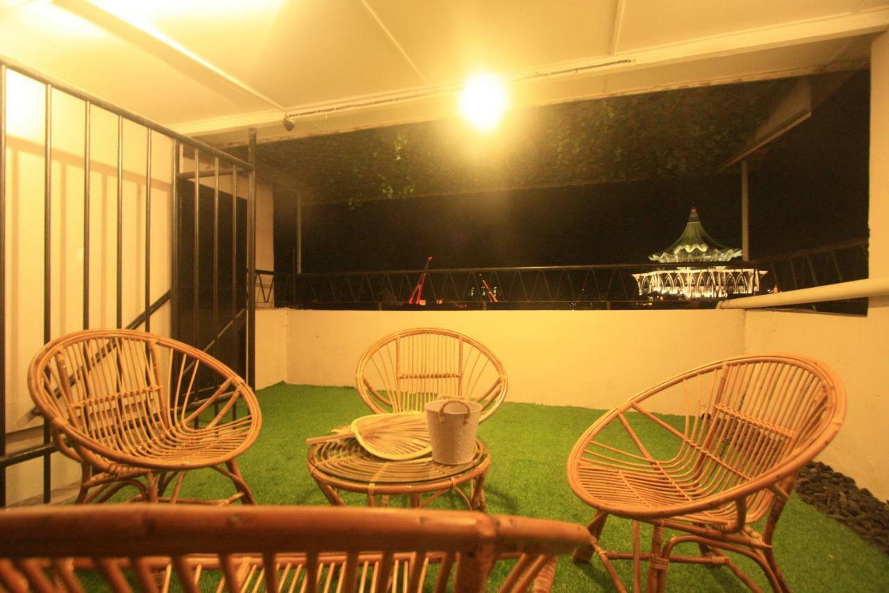 Hornbill'S Nest Kuching Hostel Εξωτερικό φωτογραφία