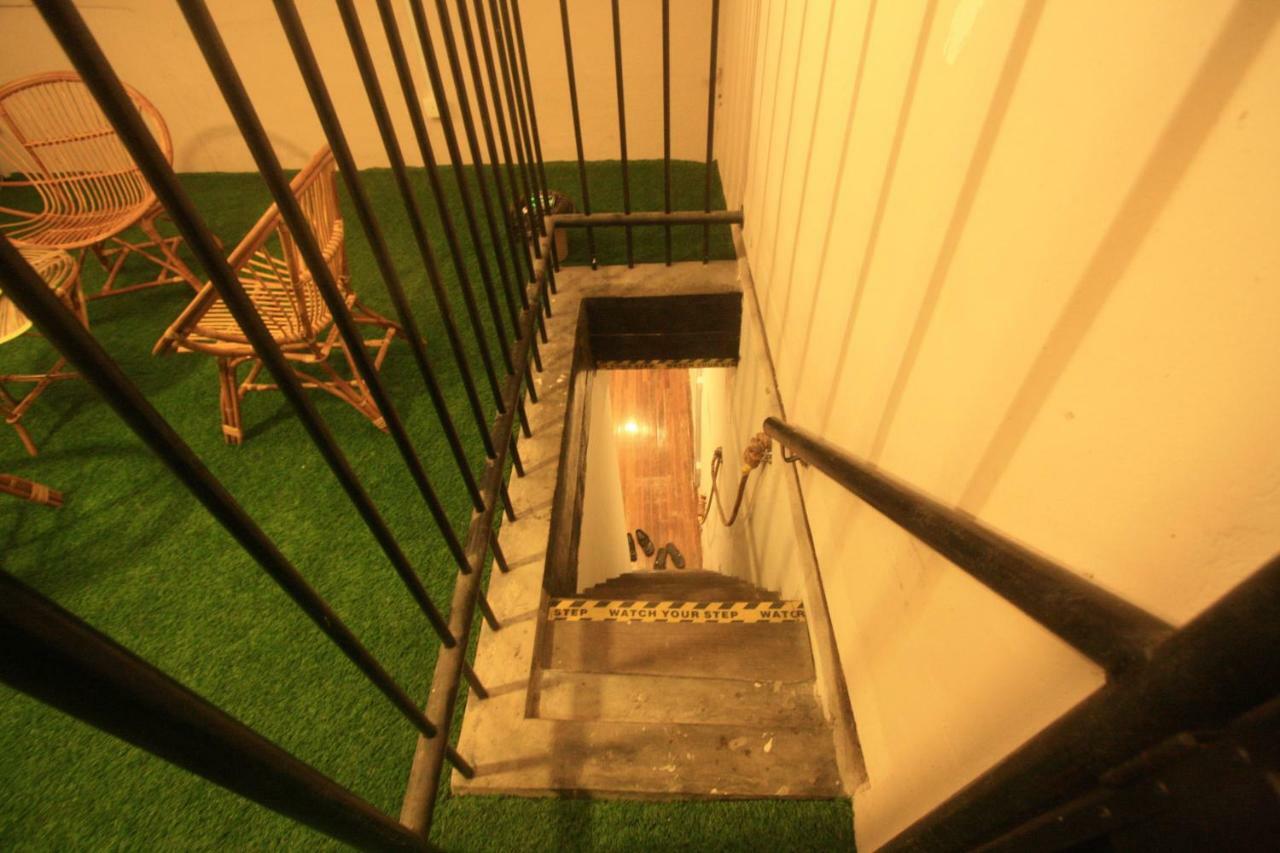 Hornbill'S Nest Kuching Hostel Εξωτερικό φωτογραφία