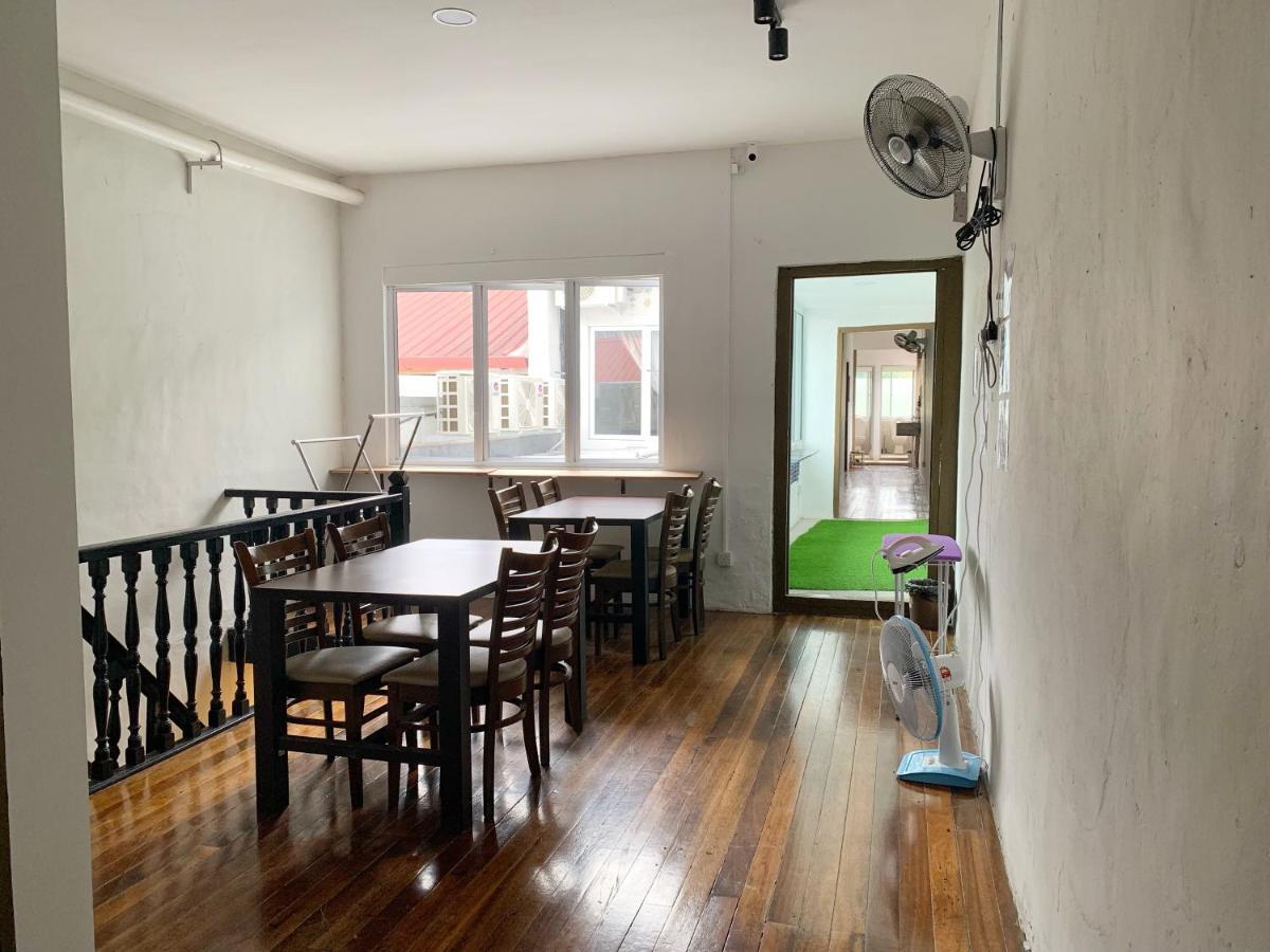Hornbill'S Nest Kuching Hostel Εξωτερικό φωτογραφία